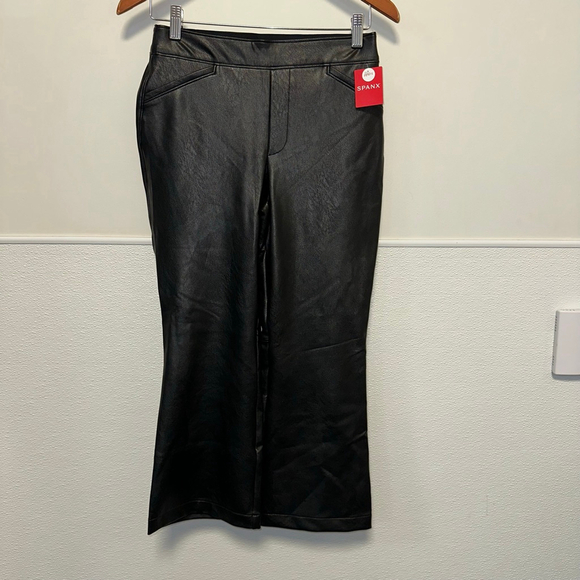 Spanx Pants Womens M Black Faux Leather Flare Leg Pull On Lined Stretch Shaping - Picture 14 of 16